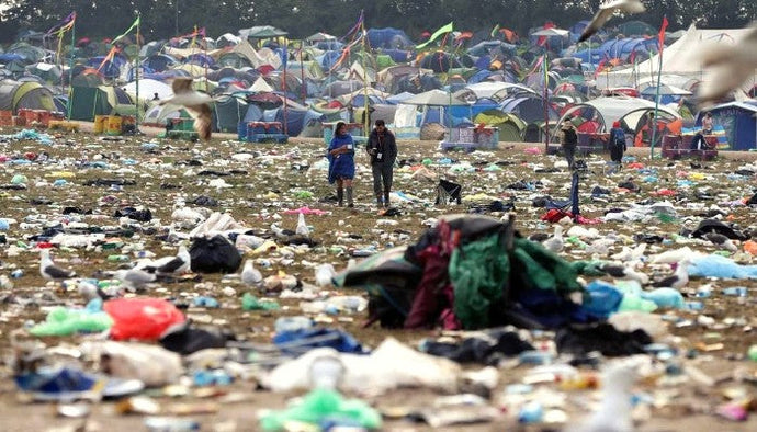 Verkauf von Einweg-Plastikflaschen beim Glastonbury Festival verboten