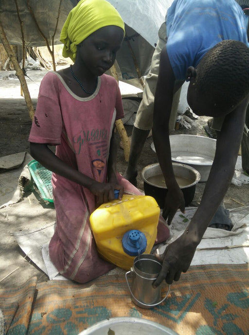 Oxfam-Bericht zum LifeSaver Cube zur Wasseraufbereitung im Südsudan